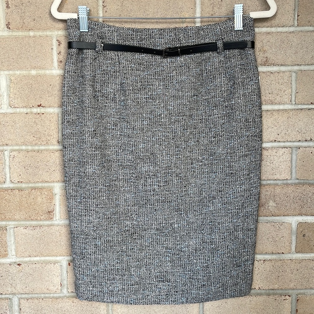 Amanda & Chelsea Gray Tweed Belted Pencil Skirt